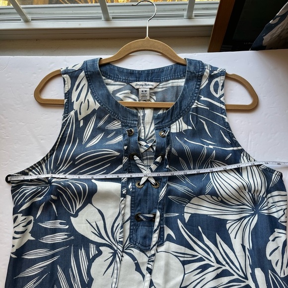 TOMMY BAHAMA Blue and White Sleeveless Floral Tropical Print Dress Size Medium - Picture 5 of 9